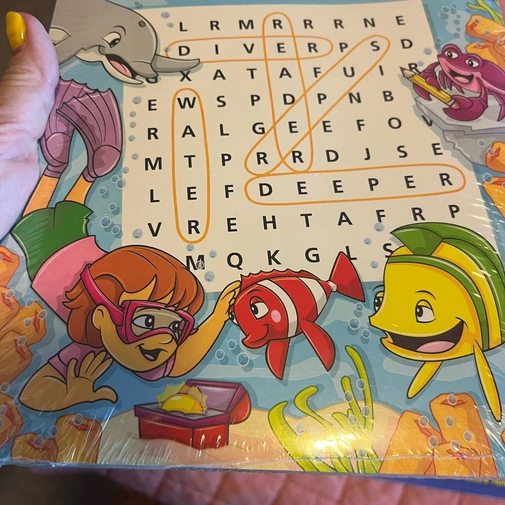 Beginner Word Hunt books pak of 4 plus unsealed word seek and brain games - Picture 2 of 5